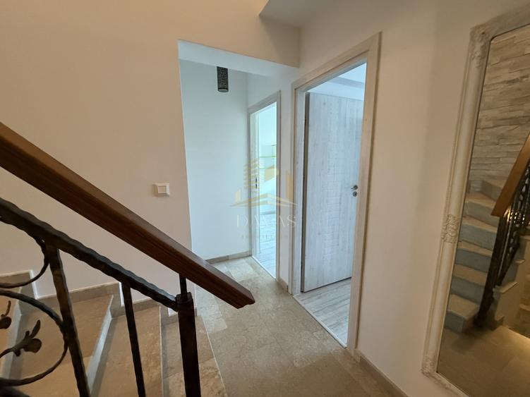 Duplex cu 4 camere cu Canalizare în Gheorgheni