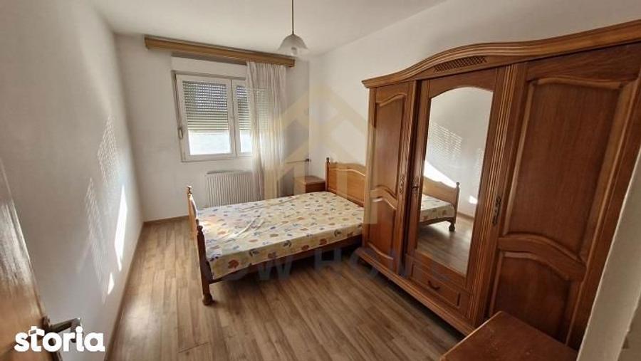 Apartament cu 2 camere decomandat în Tei