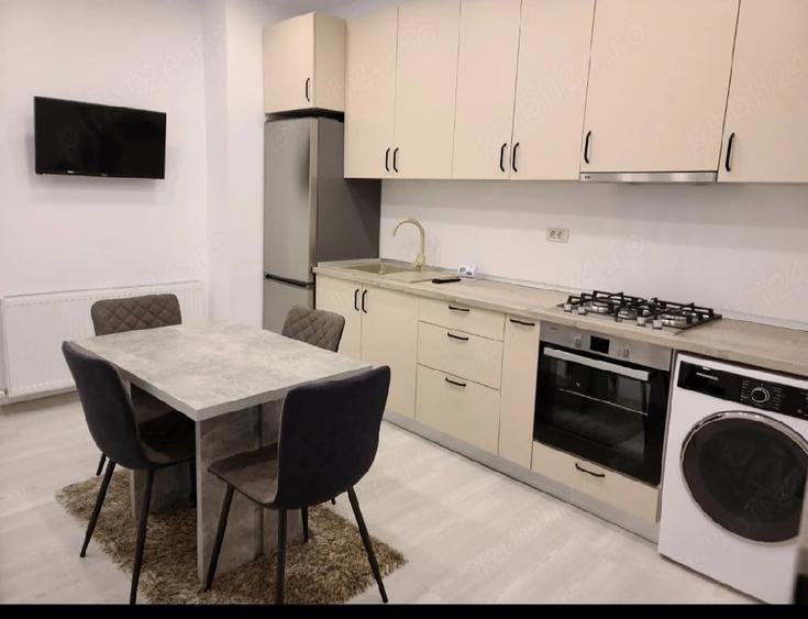 Apartament cu 2 camere decomandat în Central