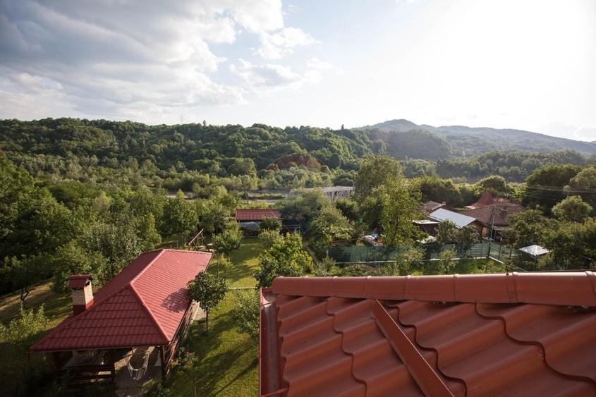 Casă / Vilă cu 8 camere de vânzare - 36