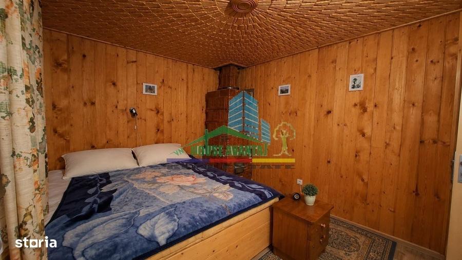 Casă cu 4 camere în Lepșa