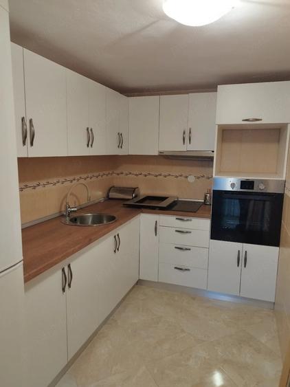 Casă cu Teren 300 Mp în Central