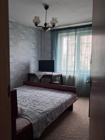 Apartament cu 4 camere decomandat în Pantelimon