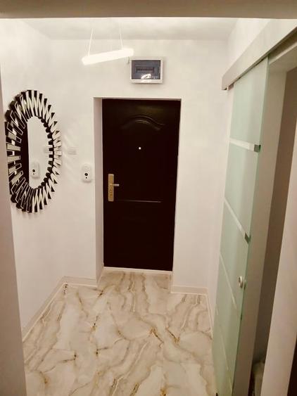 Apartament cu 2 camere semidecomandat, mobilat în Câmpia Libertății