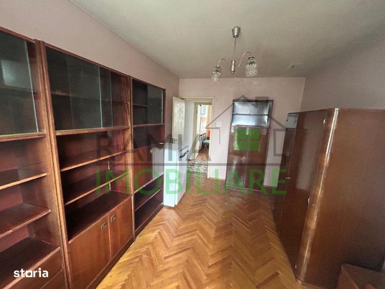 Apartament cu 4 camere semidecomandat, mobilat în Dârste