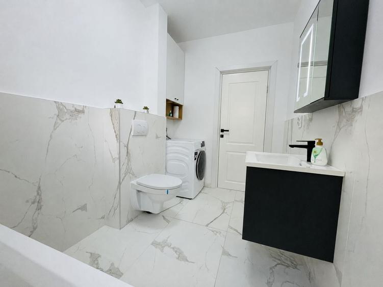 Apartament cu 2 camere semidecomandat, mobilat în Florești
