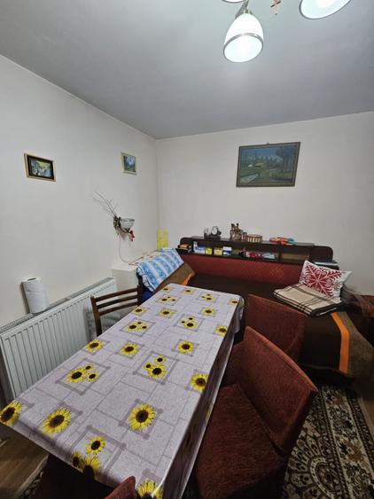 Casă individuală cu 2 camere cu Canalizare în Între Lacuri
