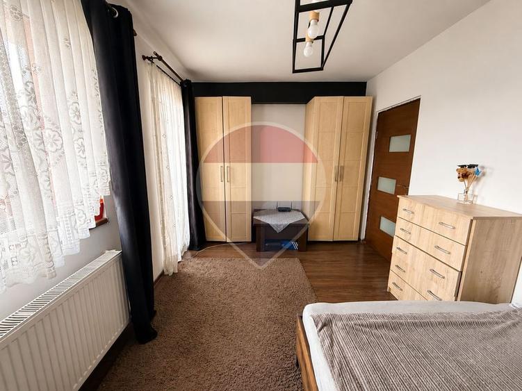 Apartament cu 2 camere semidecomandat în Florești