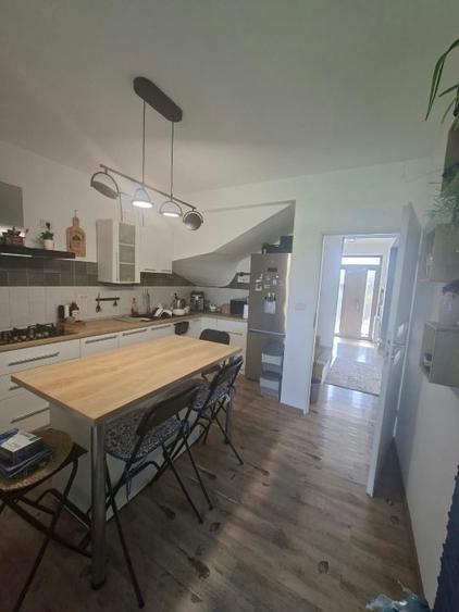 Duplex cu 4 camere cu Canalizare în Giroc