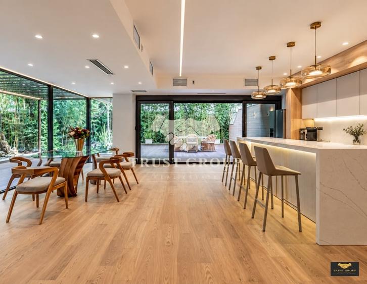 Apartament cu 4 camere decomandat, mobilat în Herăstrău