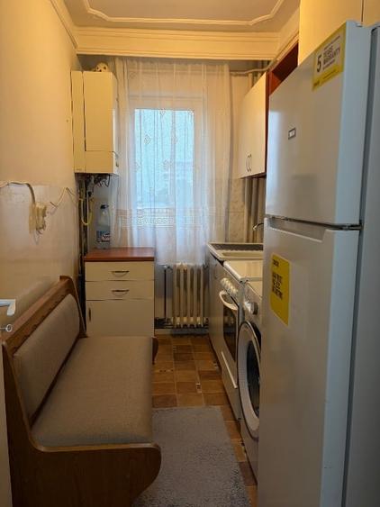 Apartament cu 2 camere decomandat în Mircea cel Bătrân