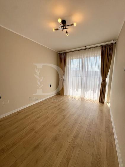 Apartament cu 3 camere semidecomandat, mobilat în Florești