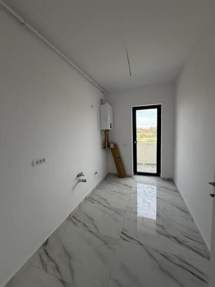 Apartament cu 2 camere decomandat în Giroc