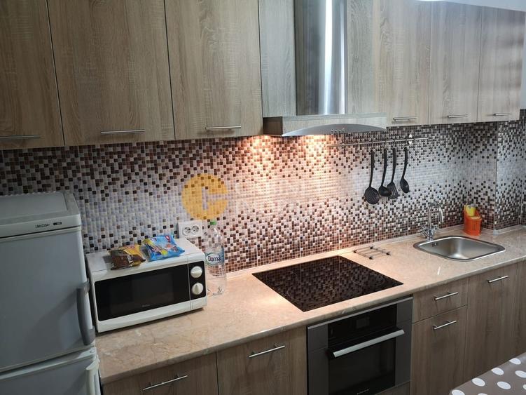 Apartament cu 2 camere decomandat, mobilat în Piața Unirii