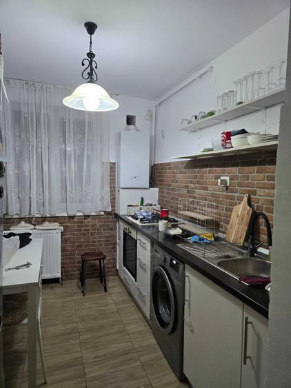 Apartament cu 2 camere în Micro 1