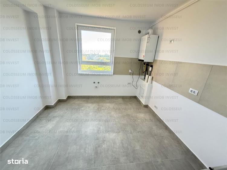Apartament cu 3 camere decomandat în Tractorul
