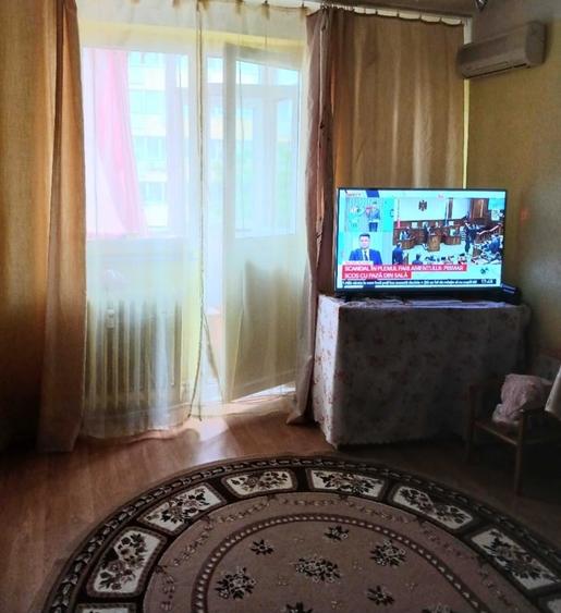 Apartament decomandat în Teiul Doamnei