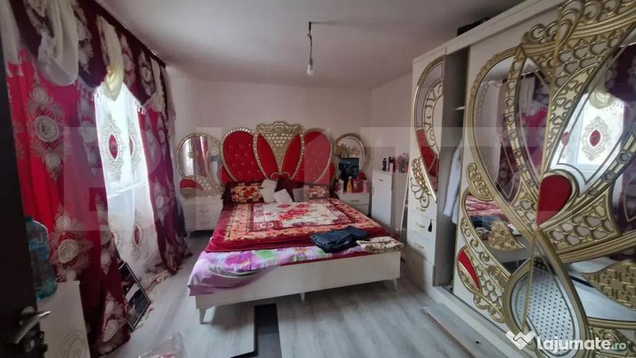 Casă cu 5 camere cu Teren 836 Mp în Central