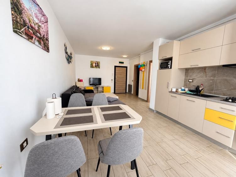 Apartament cu 2 camere semidecomandat, mobilat în Mamaia-Sat
