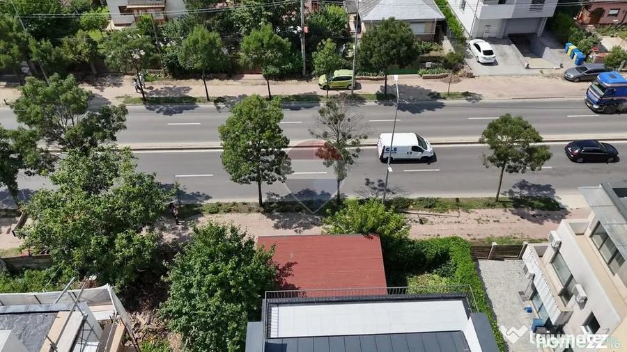 Casă cu 7 camere cu Teren 300 Mp în Ultracentral