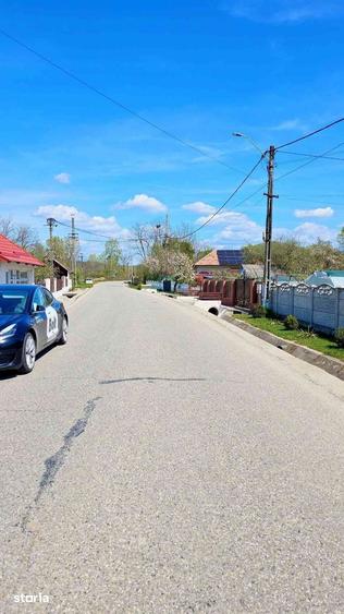 Casă cu 4 camere cu Teren 416.98 Mp în Olanu