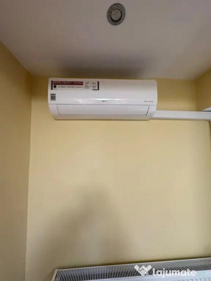 Apartament cu 4 camere decomandat în Central