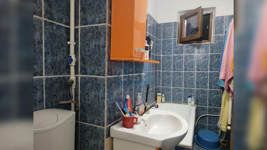 Apartament cu 2 camere semidecomandat, mobilat în 9 Mai