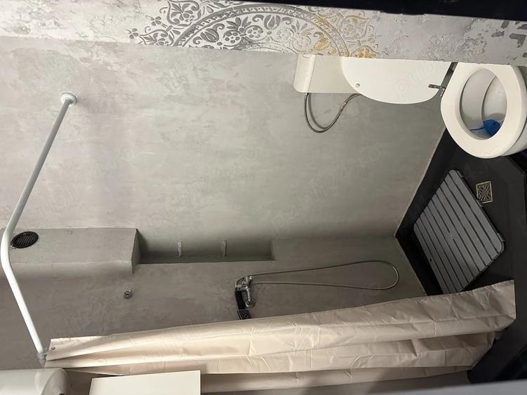 Garsoniera Centrul Civic la curte| Proaspat renovata| Disponibila imediat - 1