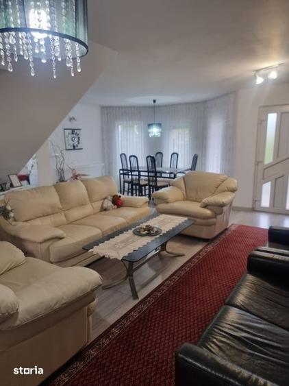 Casă cu 5 camere cu Teren 3000 Mp în Frătăuții Vechi