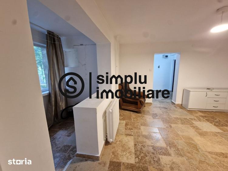 Apartament cu 3 camere semidecomandat în 1 Mai