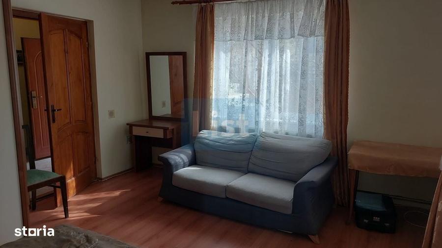 Casă cu 3 camere în Mărgău