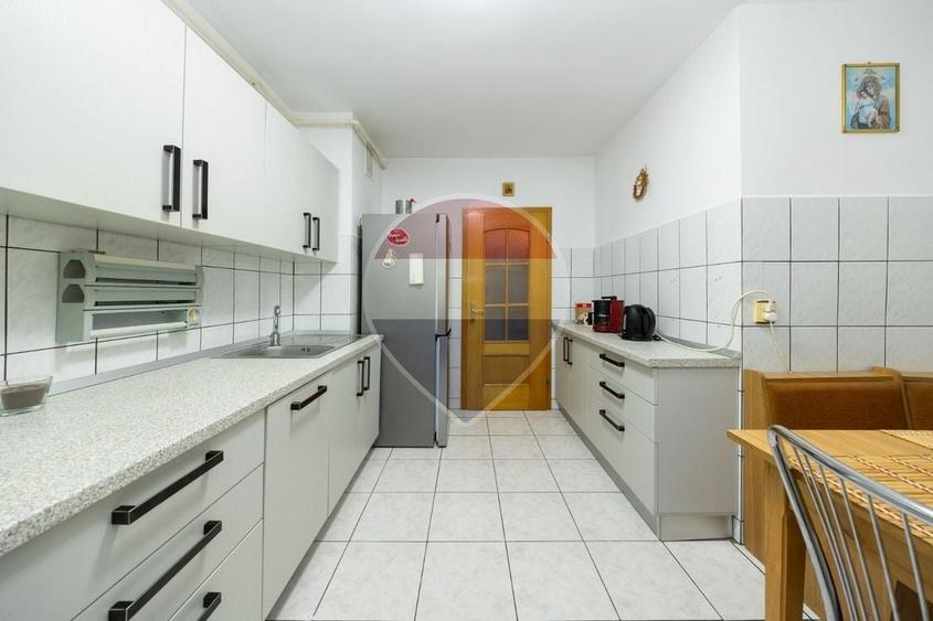 Apartament cu 2 camere decomandat în Gemenii