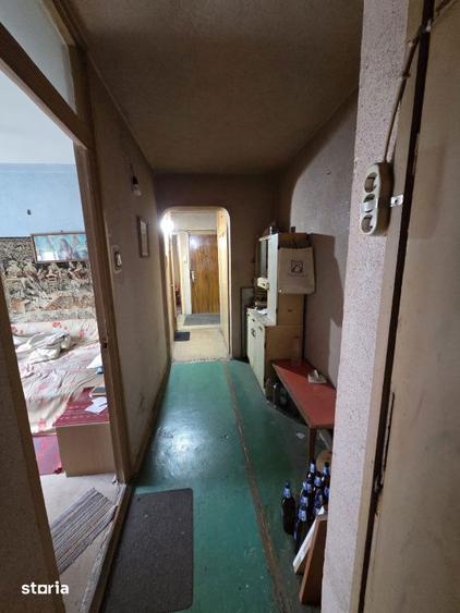 Apartament cu 3 camere decomandat în Rahova