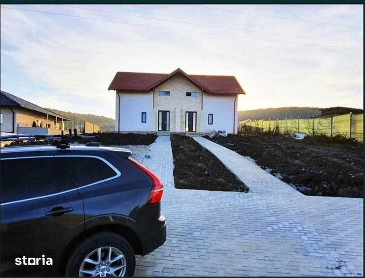 Casă cu 5 camere cu Teren 550 Mp în Chinteni