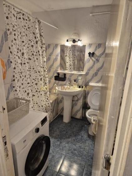 Apartament cu 2 camere decomandat, mobilat în Arcul de Triumf