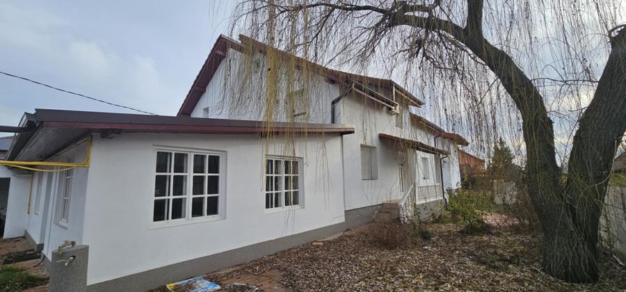 Casă individuală cu 9 camere cu Canalizare în Ciorogârla