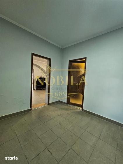 Casă cu 4 camere cu Teren 1100 Mp în Central