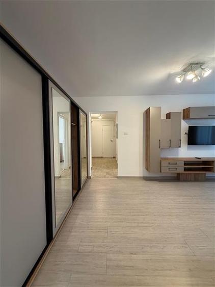 Inchiriere apartament 3 camere Centrul Civic, etaj 1, mob,utilat nou - 12