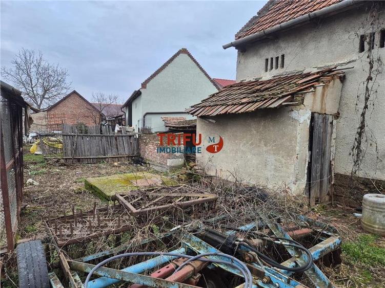 Casă individuală cu 5 camere cu Canalizare în Bărăbanț