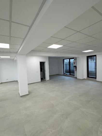 Spațiu comercial, de 109 mp, în Balotești