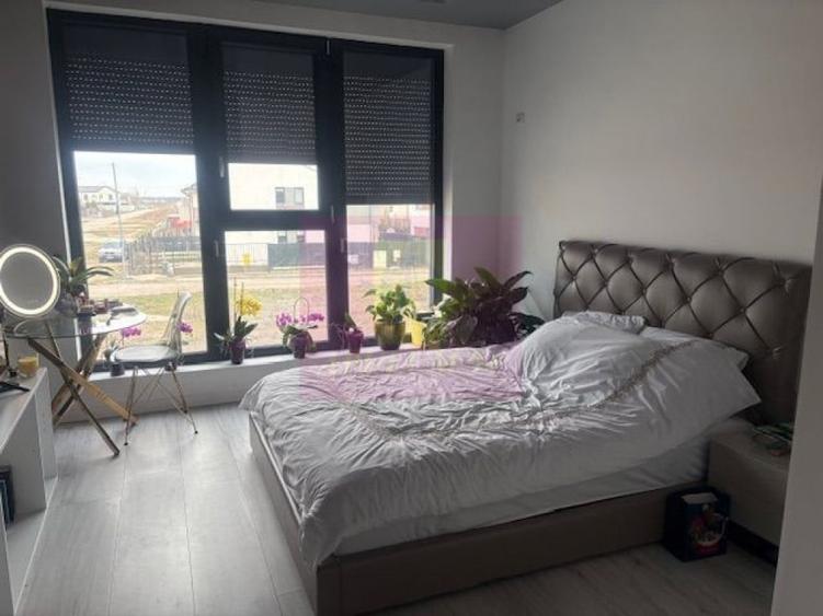 Casă cu 4 camere cu Teren 150 Mp în Central