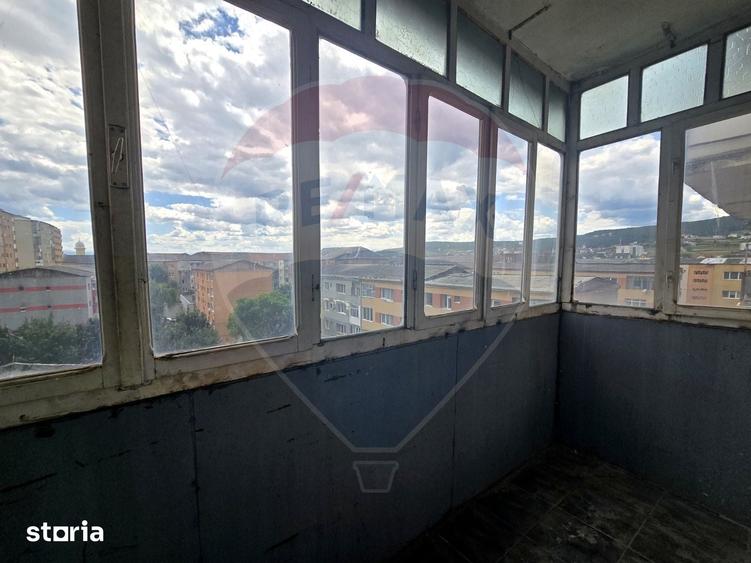 Apartament cu 3 camere decomandat în Tolstoi