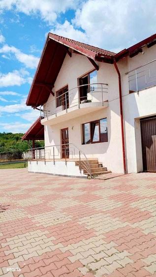 Casă cu 4 camere în Budești