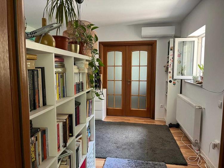 Casă cu 3 camere nedecomandat cu Teren 265 Mp în Giurgiului