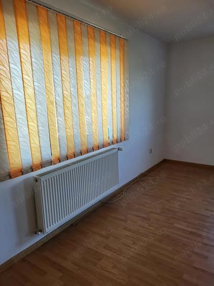 Casă cu 4 camere în Sarichioi