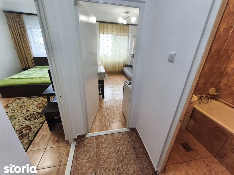 Garsonieră decomandată în Delfinariu