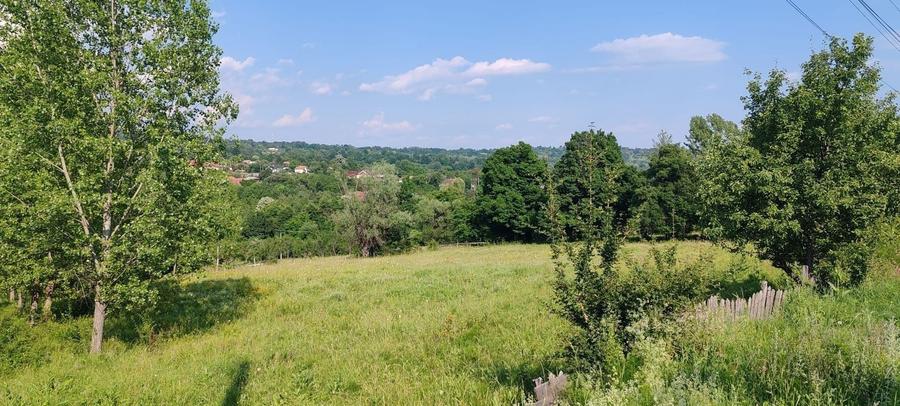 Teren intravilan de 5523 mp, în Izvoru Rece (Vaideeni)