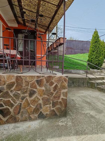 Casă cu 4 camere cu Teren 580 Mp în Central
