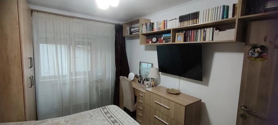 Apartament cu 3 camere decomandat în Tomești