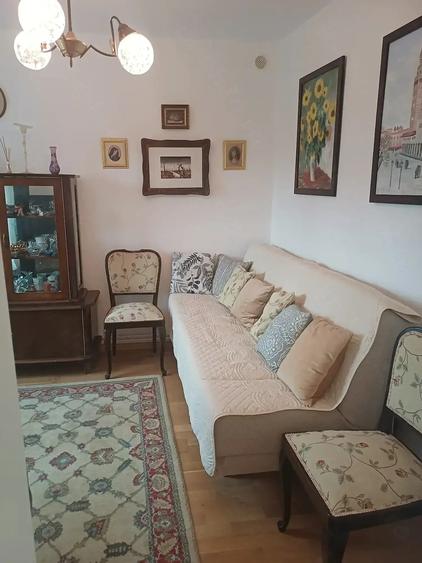 Apartament cu 2 camere decomandat în Blumăna
